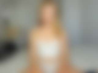 Live cam show with Kathrynn18 - Blonde Hair on Milf Play