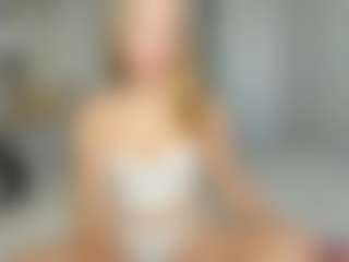 Kathrynn18's Live Sex Cam Show