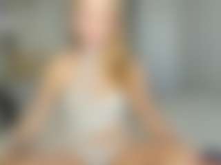 Kathrynn18's Live Sex Cam Show
