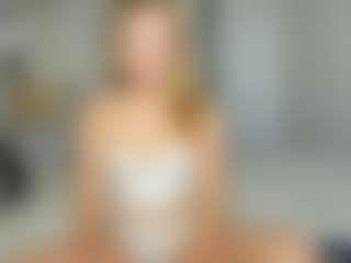 Kathrynn18's Live Sex Cam Show