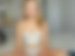 Kathrynn18's Live Sex Cam Show