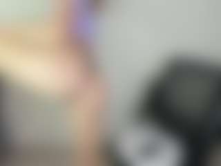 Kathrynn18's Live Sex Cam Show