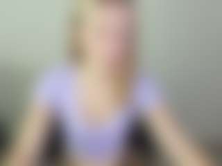 Kathrynn18's Live Sex Cam Show