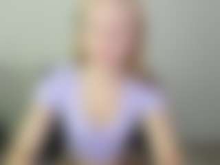 Kathrynn18's Live Sex Cam Show