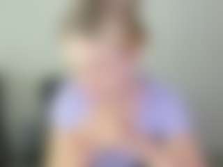 Kathrynn18's Live Sex Cam Show