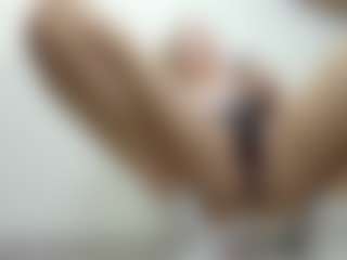 Kathrynn18's Live Sex Cam Show