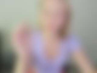 Kathrynn18's Live Sex Cam Show