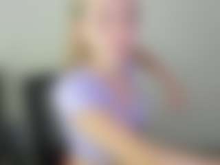 Kathrynn18's Live Sex Cam Show