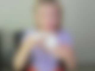 Kathrynn18's Live Sex Cam Show