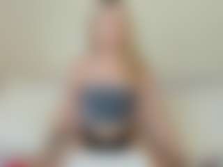 Kathrynn18's Live Sex Cam Show