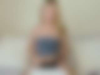 Kathrynn18's Live Sex Cam Show
