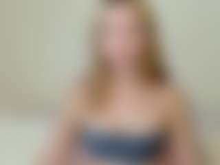 Kathrynn18's Live Sex Cam Show