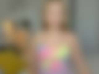 Kathrynn18's Live Sex Cam Show