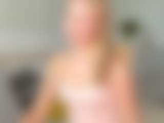 Kathrynn18's Live Sex Cam Show