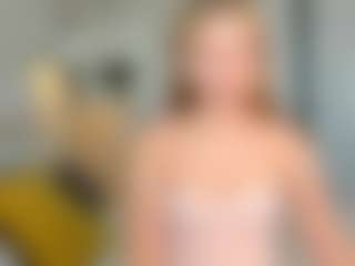 Kathrynn18's Live Sex Cam Show