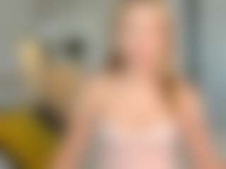 Kathrynn18's Live Sex Cam Show