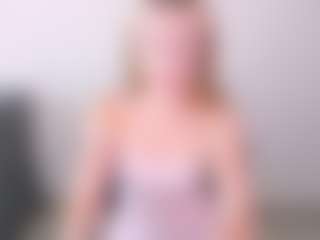 Kathrynn18's Live Sex Cam Show