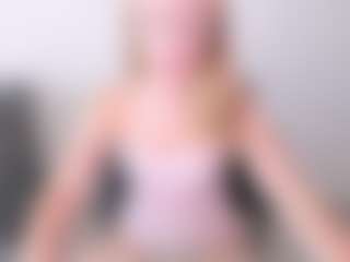 Kathrynn18's Live Sex Cam Show