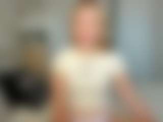 Live cam show with Kathrynn18 - Blonde Hair Teen (18+) on Camsoda