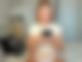 Kathrynn18's Live Sex Cam Show
