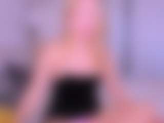 Kathrynn18's Live Sex Cam Show