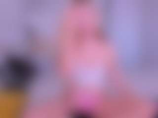 Kathrynn18's Live Sex Cam Show