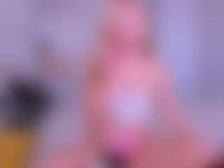 Kathrynn18's Live Sex Cam Show