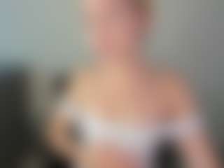 Live cam show with Kathrynn18 - Average on Camsoda