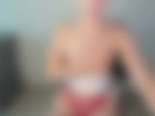 Kathrynn18's Live Sex Cam Show