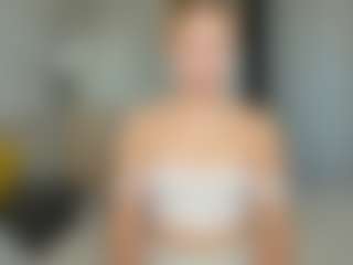Kathrynn18's Live Sex Cam Show