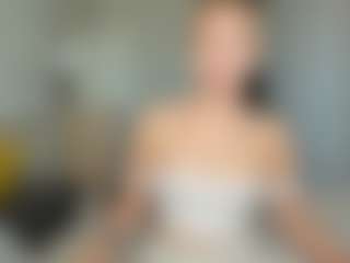 Kathrynn18's Live Sex Cam Show