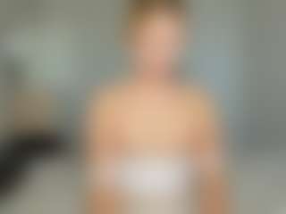 Kathrynn18's Live Sex Cam Show