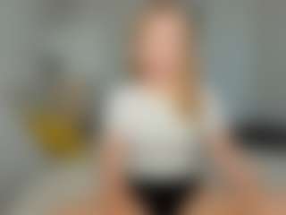 Kathrynn18's Live Sex Cam Show