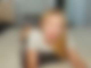 Kathrynn18's Live Sex Cam Show