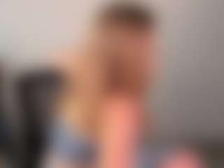 Kathrynn18's Live Sex Cam Show