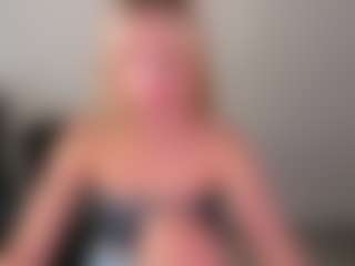 Kathrynn18's Live Sex Cam Show