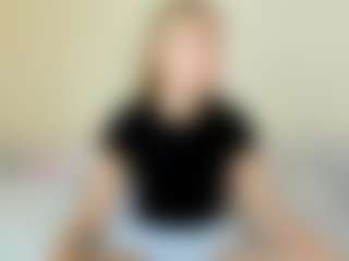 Kathrynn18's Live Sex Cam Show