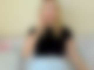 Kathrynn18's Live Sex Cam Show