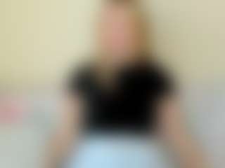 Kathrynn18's Live Sex Cam Show