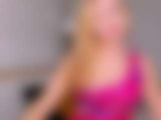 Kathrynn18's Live Sex Cam Show