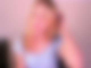 Kathrynn18's Live Sex Cam Show