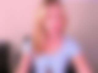 Kathrynn18's Live Sex Cam Show