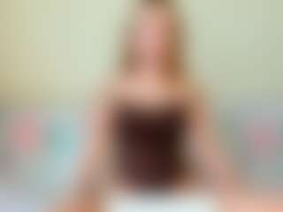 Kathrynn18's Live Sex Cam Show
