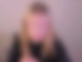Kathrynn18's Live Sex Cam Show