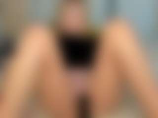 Kathrynn18's Live Sex Cam Show