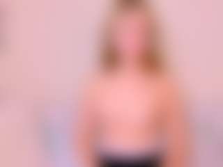 Kathrynn18's Live Sex Cam Show