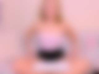 Kathrynn18's Live Sex Cam Show