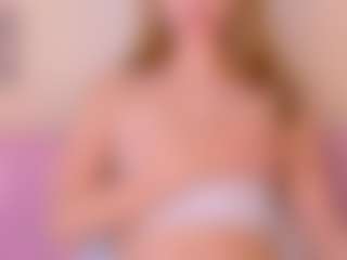 Kathrynn18's Live Sex Cam Show