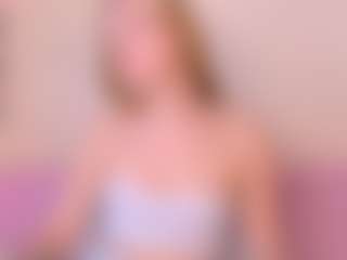 Kathrynn18's Live Sex Cam Show
