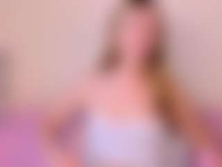 Kathrynn18's Live Sex Cam Show